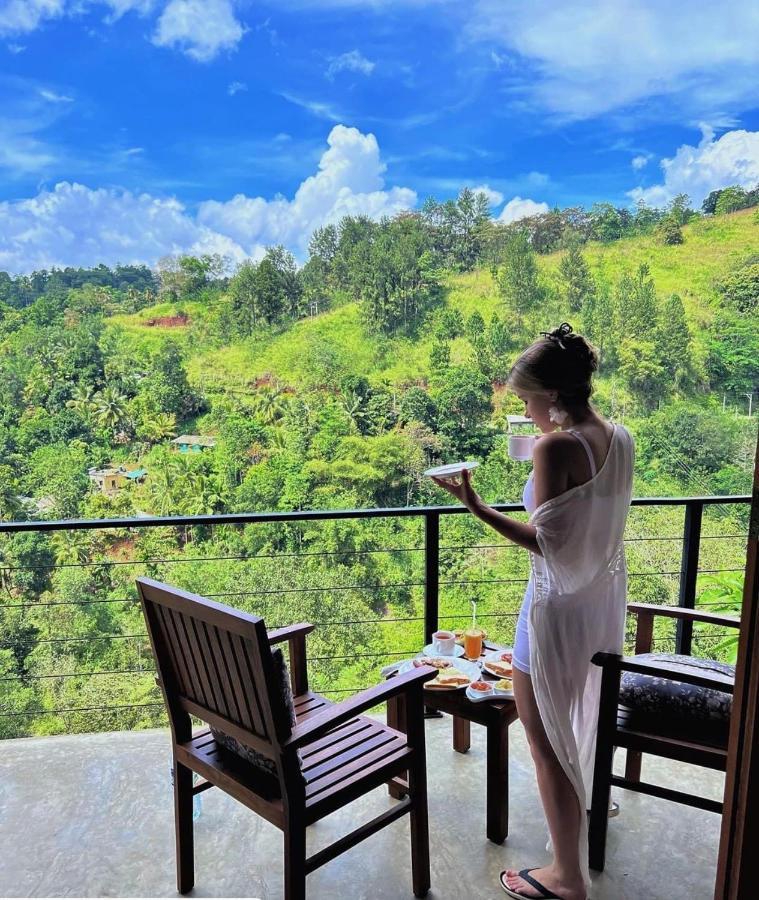 Riverbank Resort Gampola Exterior photo
